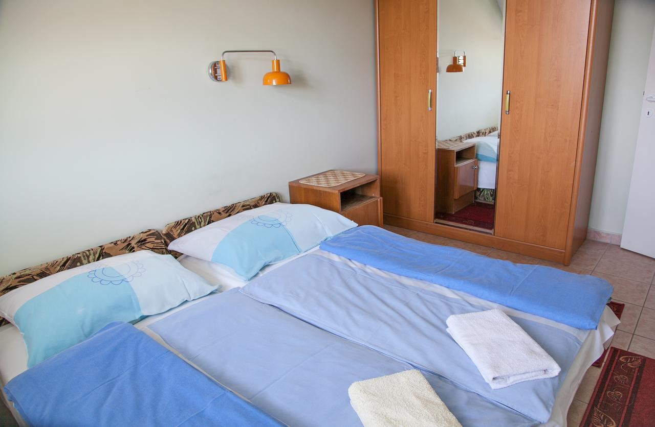 ハイデゥソボスロー Izabella Panzio Bed & Breakfast エクステリア 写真